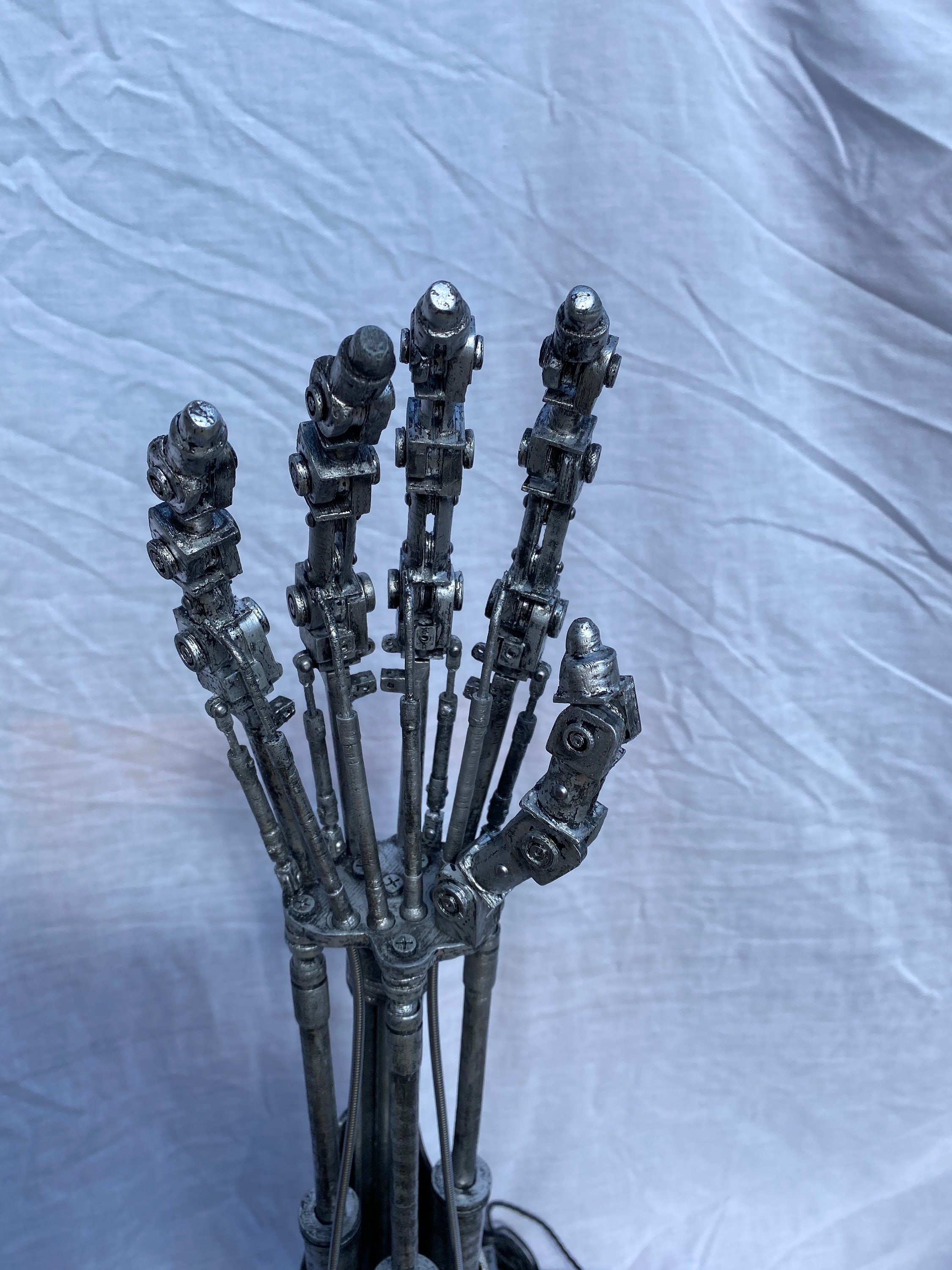 T2 ターミネーター T-800 エンドスケルトン アーム ライトアップ