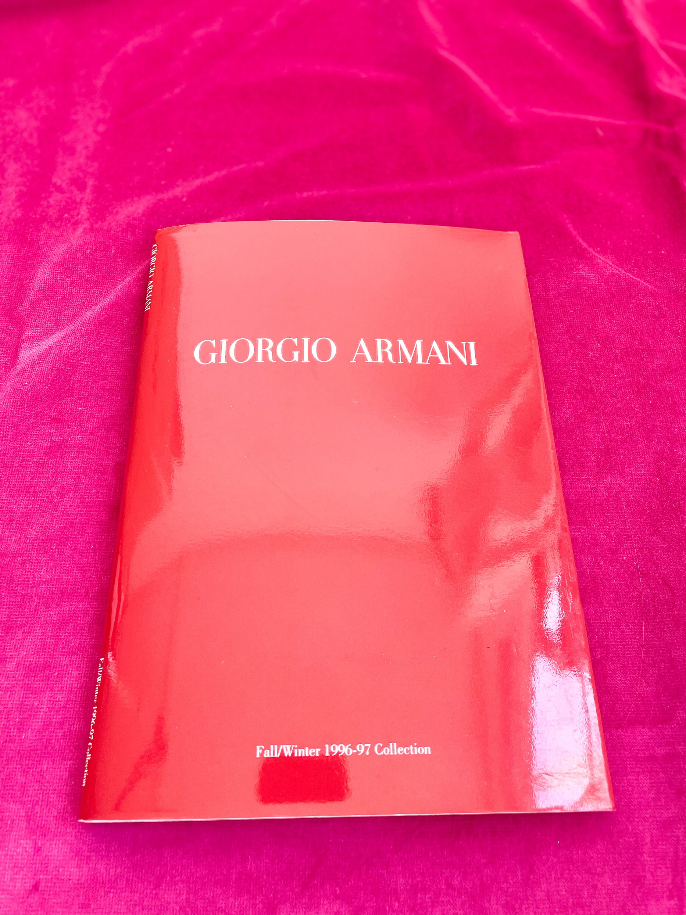 アルマーニ公式コレクションブック 1996-97年秋冬のアーカイブ アルマーニ公式コレクションブック 1996-97年秋冬のアーカイブ