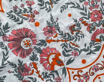 Tissu imprimé d'inspiration persane, polyester, orange, rose, blanc et vert, motif floral, idéal pour la couture et la couture