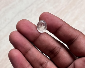 天然イエロースキャポライト ファセットカット オーバル型宝石 10x12.3 x 7 mm