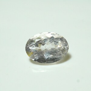 Natural Goshenite gemstone 7.60ct oval faceted gemstone 10x15x8 MM