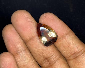 天然バイオカラートパーズ、フローレス-VVSクラリティ、ペアシェイプファセットカット、地球産ルースジェムストーン、20x13.5x8.5 mm。