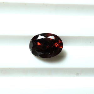 Natural Deep Red Zircon Gemstone Faceted Oval Shape For Jewelry Making Stone 3CT