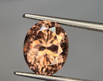 Zircon naturel bleu néon vif taille ovale de 3,12 carats, pierre