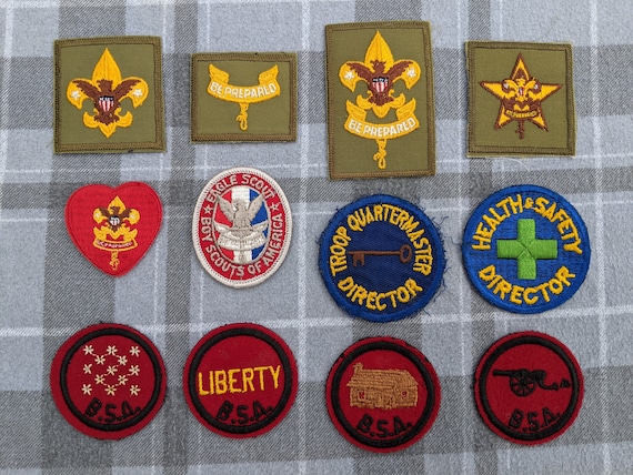 Boy Scout of America BSA Various Patches - Vintag… - image 1