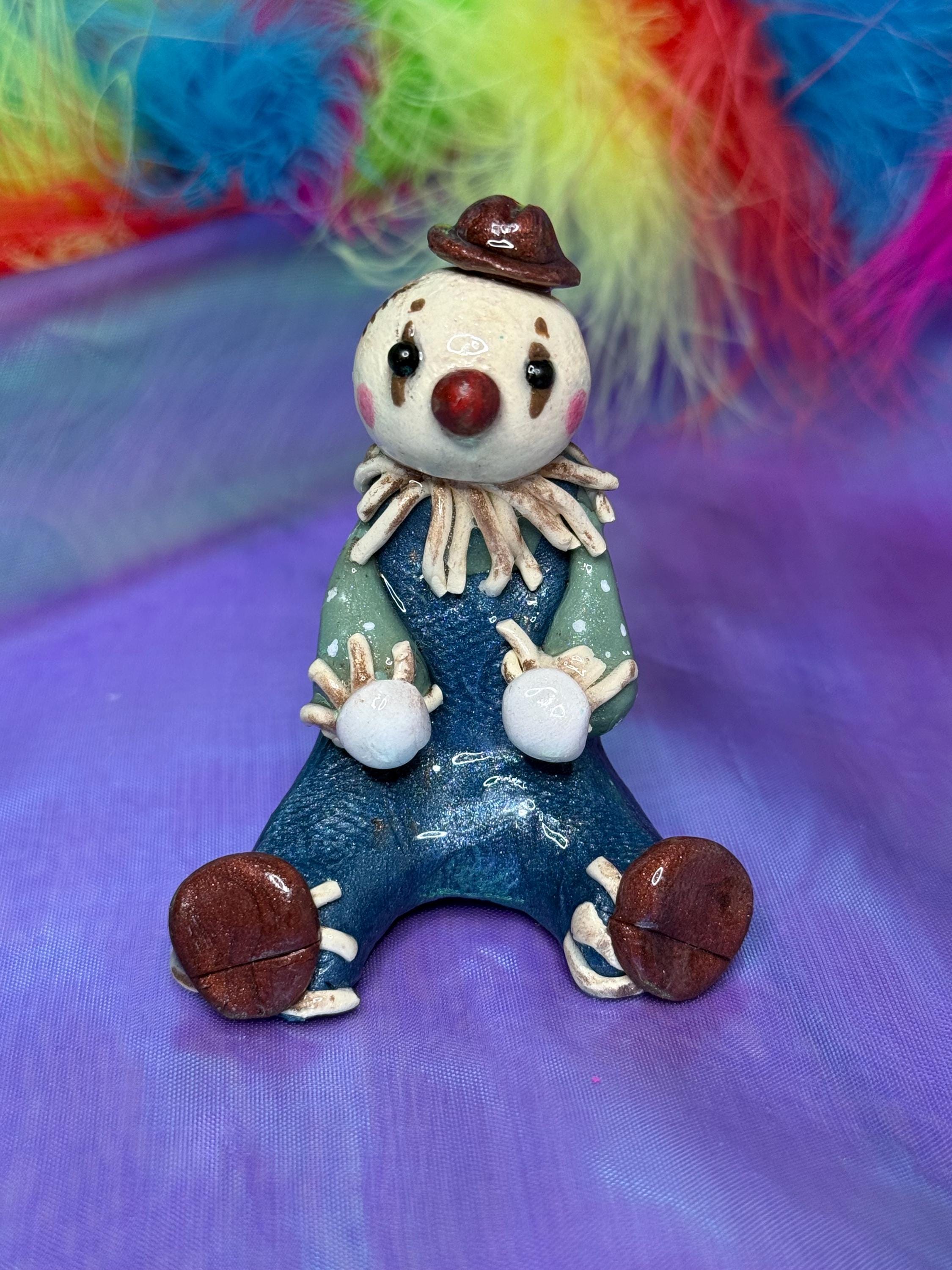 作品【clown】 Stitches the Scarecrow Clown Desk Buddy, One of a Kind Polymer