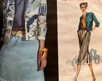 1980s Vogue American Designer Mary McFadden. Pattern is uncut.