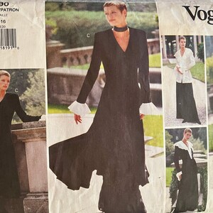 1990s Vogue Pattern. Circa 1993. Pattern is uncut. Fabulous, fabulous design!