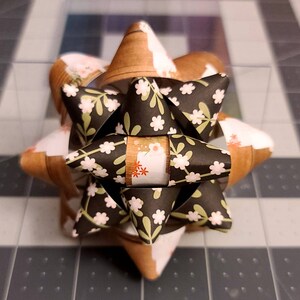 Wedding Gift Bow - rustic floral wedding cake paper gift bow