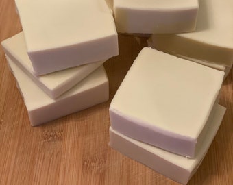 100% Castile Bar Of Soap, Olive oils, Bergamot, Patchouli, Rosemary, Orange.