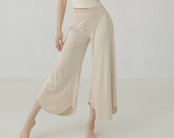 Stylish Bamboo Fiber Pants: Lightweight, Loose-Fit, Eco-friendly