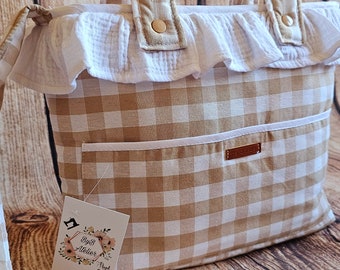 Bag, basket type to hang on the baby carriage