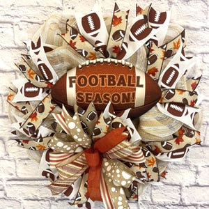 Football Wreath for Door, Football Season Home Decor, Football Door Hanger, Sports Fan Door Decor, Football Porch Decor, Football Sign