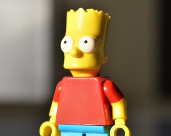 Bart Simpson - genuine LEGO® minifigure // with skateboard y