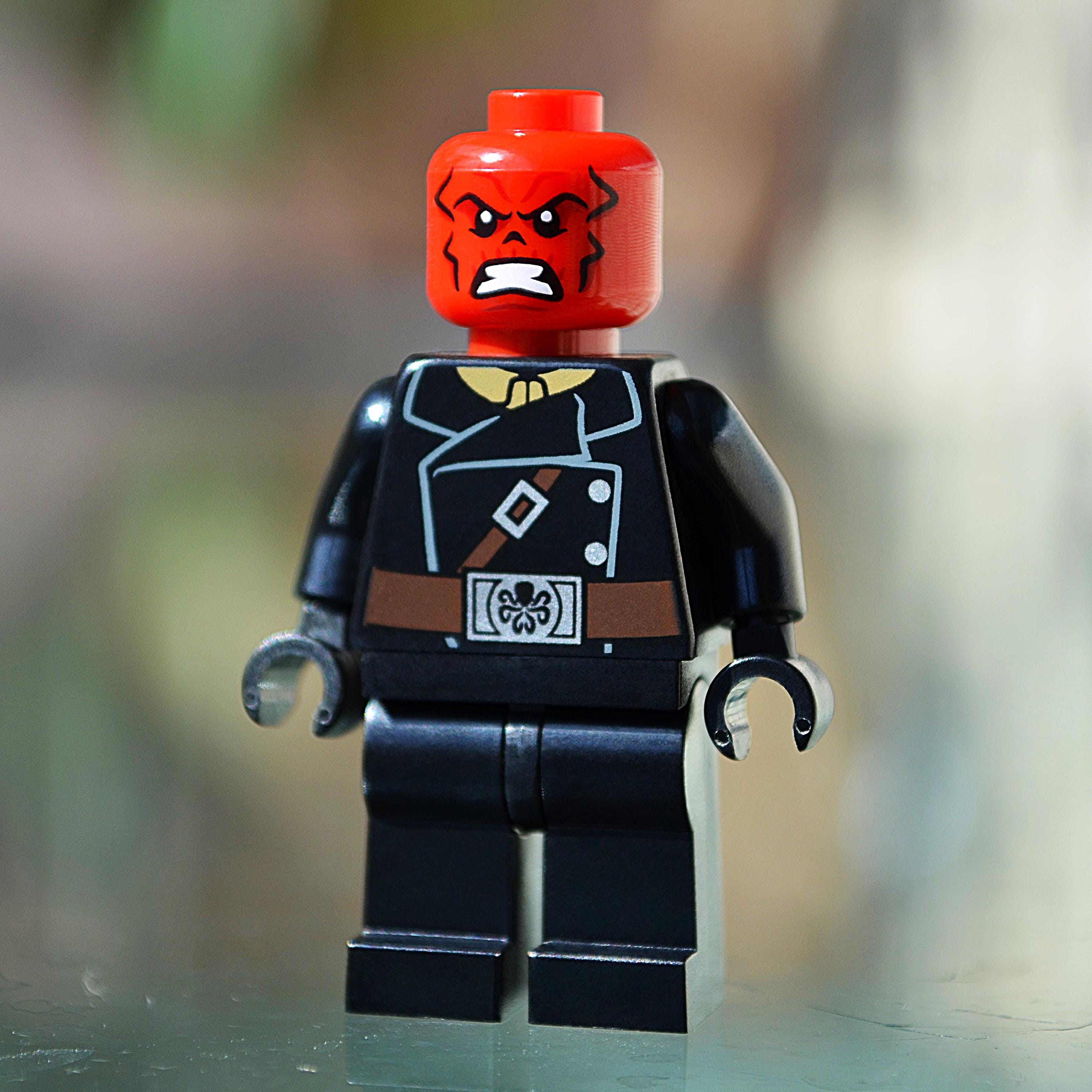 LEGO Marvel Super Heroes MiniFigure Lot Vision, Black Widow, Red Skull,  BPanther, image size:3000x3000