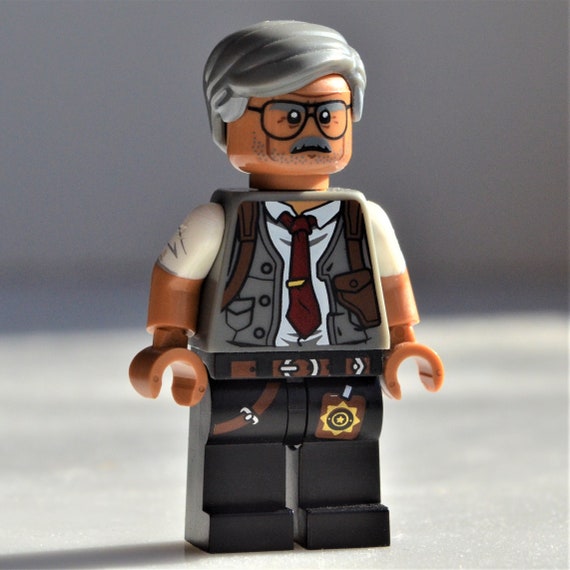 Commissioner Gordon 2017 Animated the Batman Movie Version Genuine LEGO Minifigure Oldman Mckenzie Gary Wright Hingle Jeffrey Pat Etsy