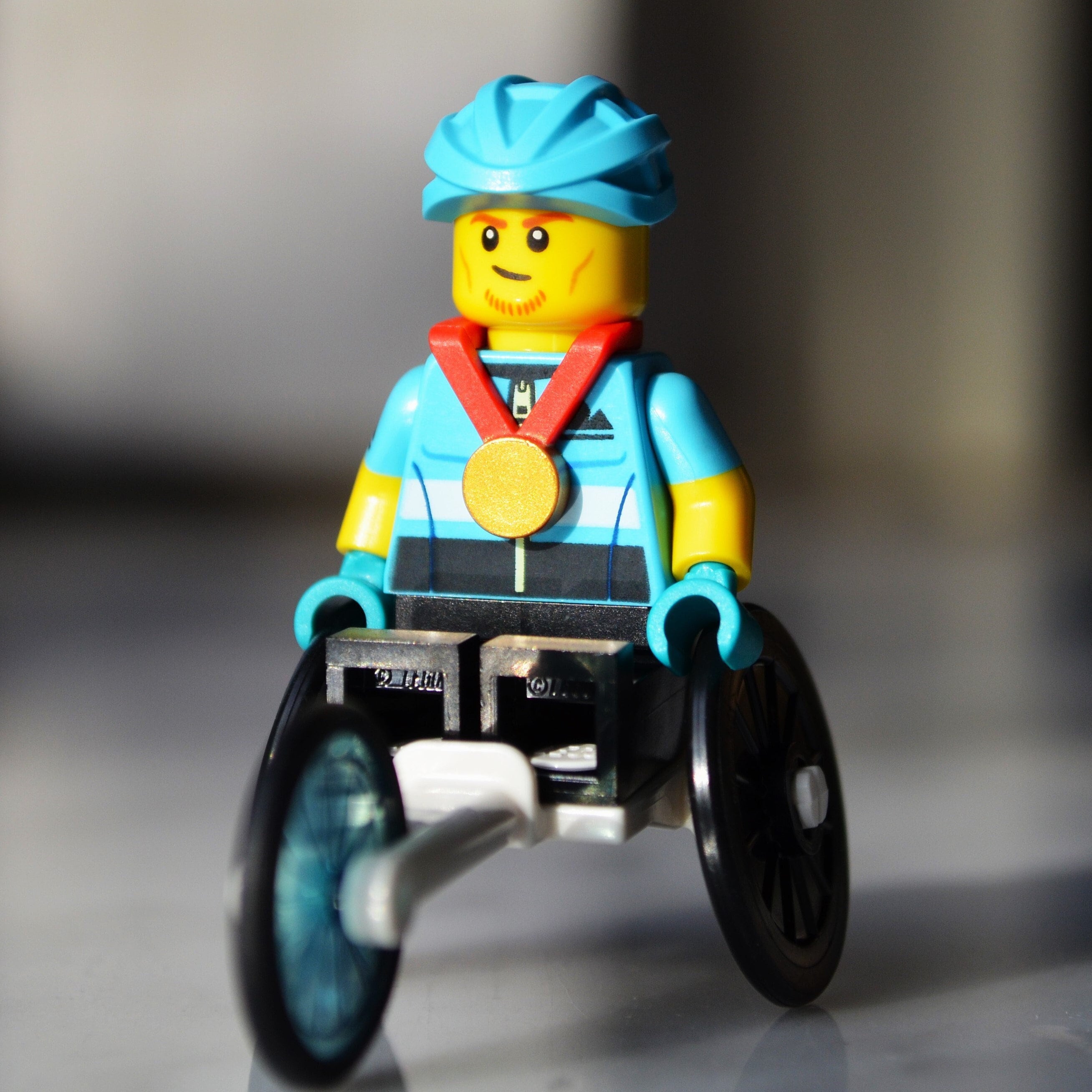 Wheelchair Racer genuine LEGO® minifigure wheel chair athlete champion  disabled=