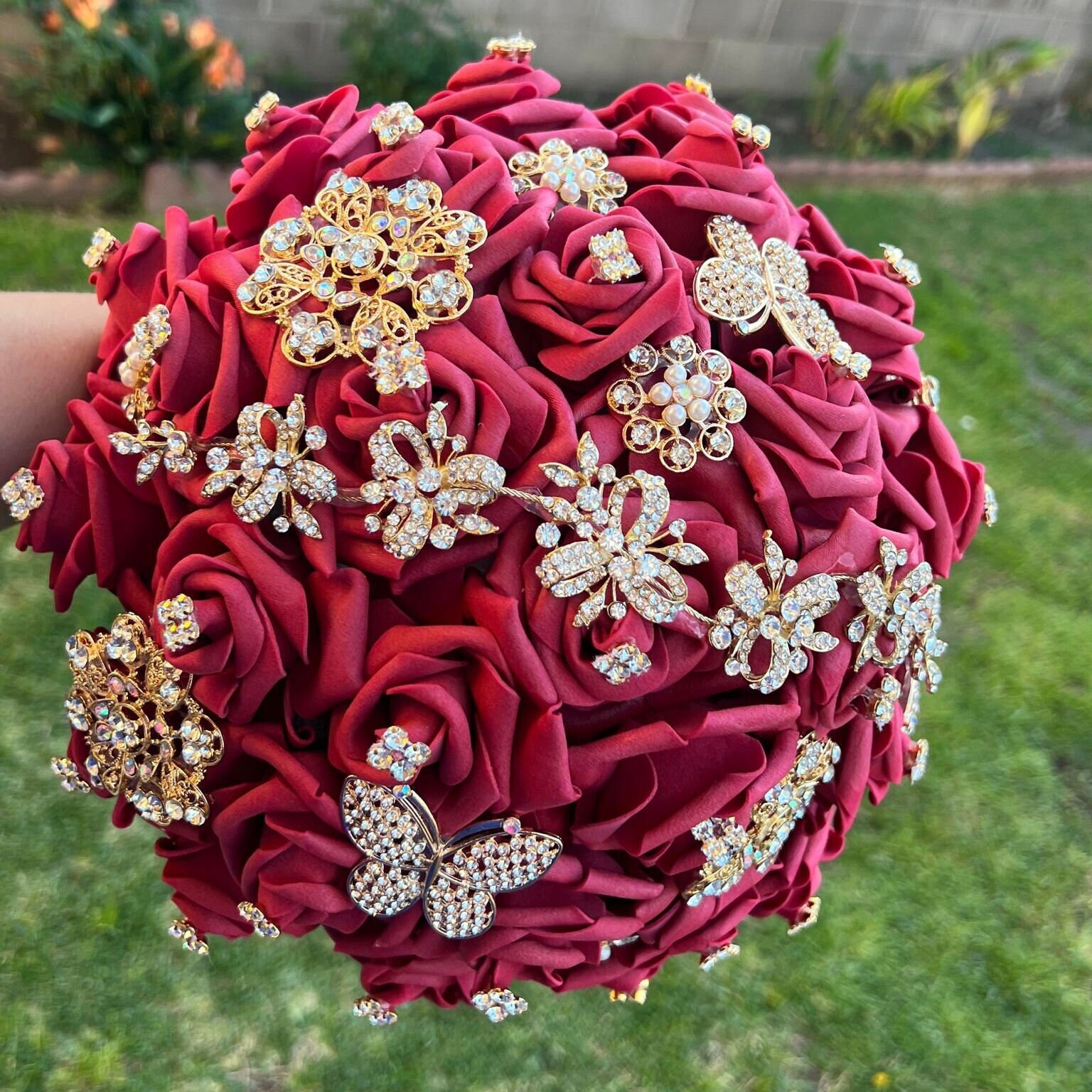 Handmade Burgundy Rose Bouquet: Gold Brooch Wedding Quinceañera