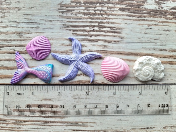 21 Decorazioni Per Torta A Tema Sirena – Topper In Resina Con Coda Di Sirena, Conchiglie E Coralli - 2