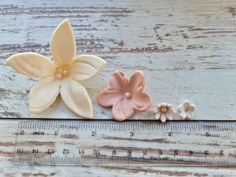 50 pcs. sugar fondant flowers cake topper image 4