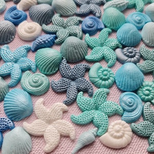 100 pcs. Sugar fondant tiny shells seashells and starfish cake topper decorations