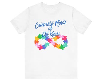 Feiern Sie Köpfe aller Arten Puzzle Infinity Tee | Autismus Awareness T-Shirt