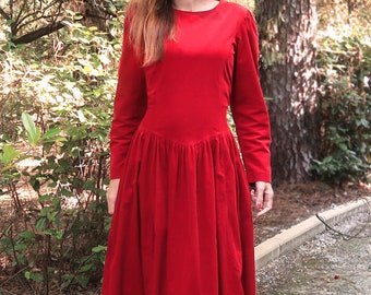 Laura Ashley dress in red corduroy vintage princess style 1980s Size S/M