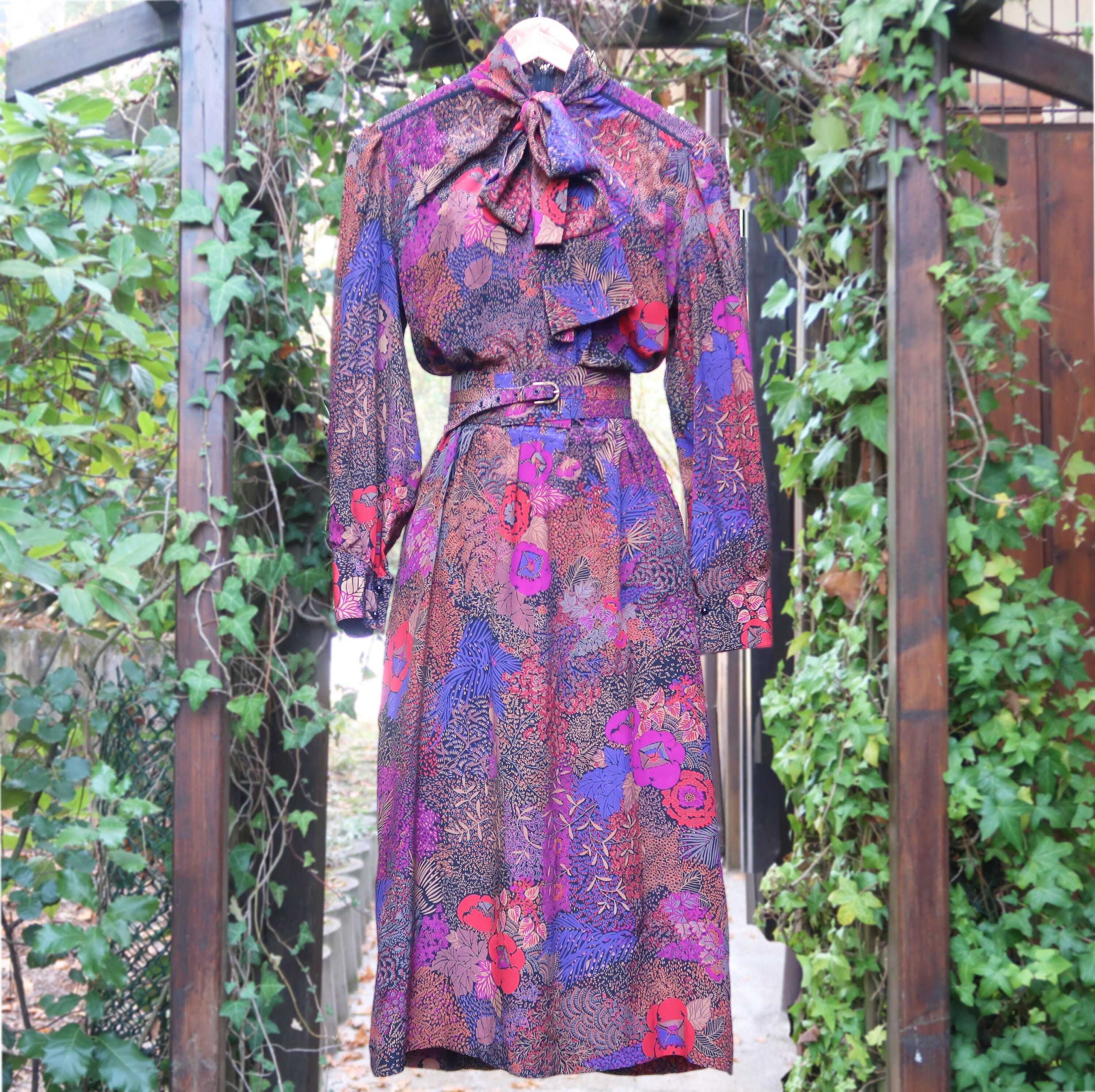 1980s LOUIS FERAUD Abstract Print Silk Dress Size 8, Vintage Cocktail Party