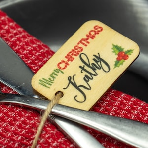 AANGEPASTE kerst houten plaats naam tags gepersonaliseerde kerstboom gift tags decor servet ring houder