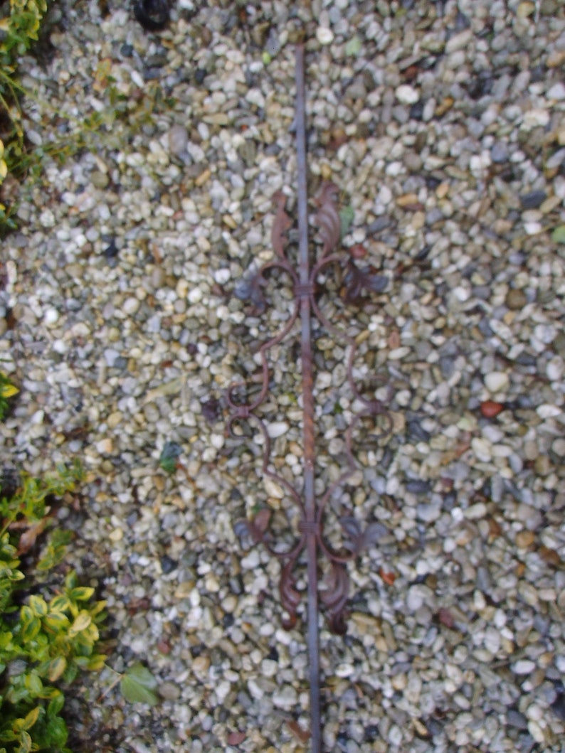 Iron Rod Plant Rod Iron Garden Decoration Insect Aid Country House