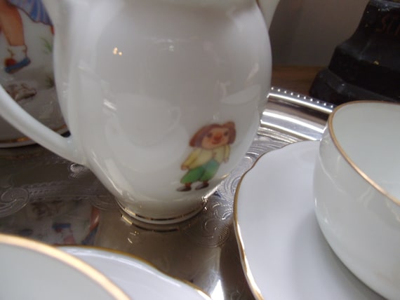 Kinder Puppen Service Geschirr Tasse Untertasse Kanne Teekanne Porzellan Porzellansevice Cottage Landhaus Brocante