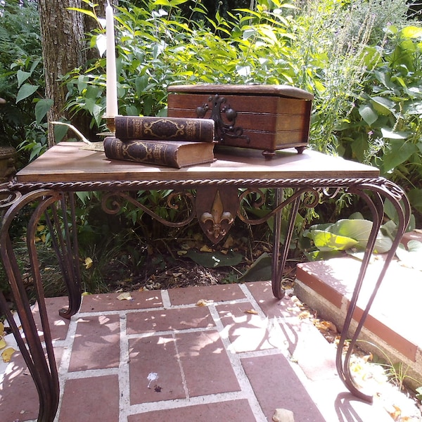 Iron Table End Table Fleur De Lis Iron Brocante Country Cottage