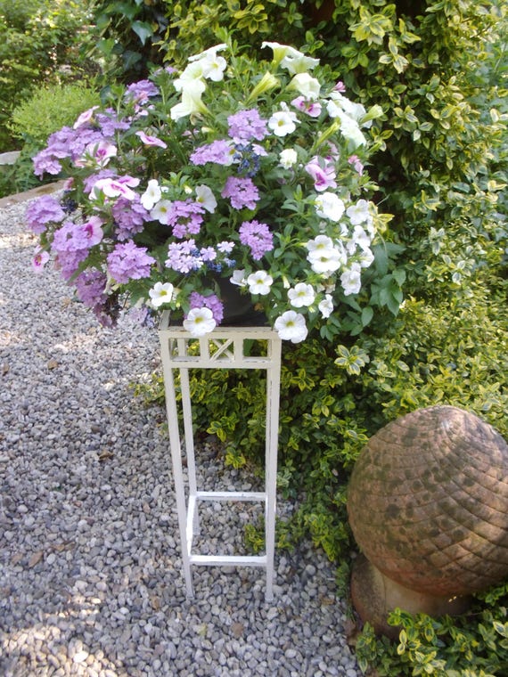 Buy Vintage Blumenständer Vasenständer Pflanzenständer Weiß Shabby Gartendeko Metallständer Landhaus Online in India