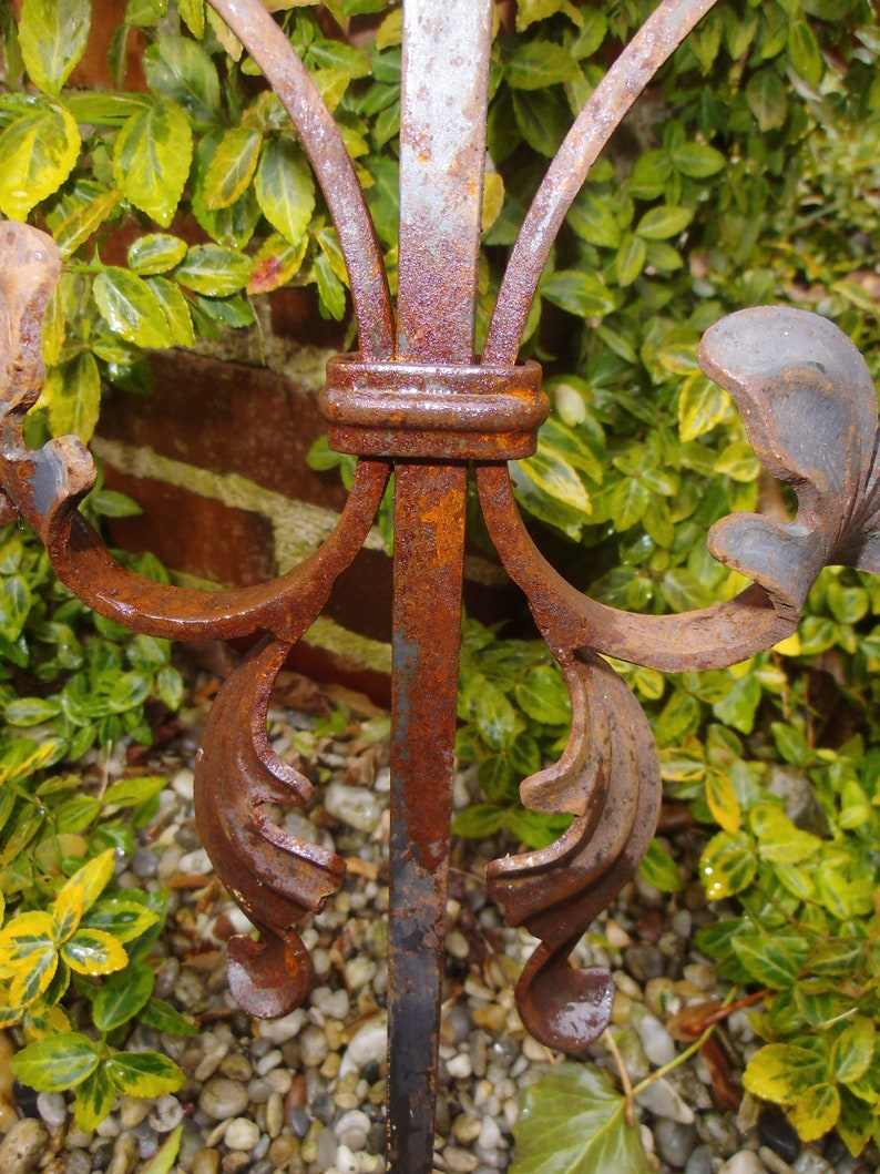 Iron Rod Plant Rod Iron Garden Decoration Insect Aid Country House