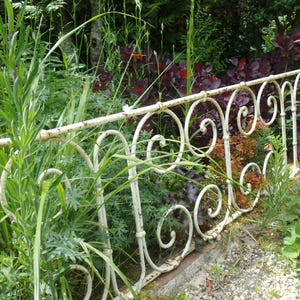 Antique 1 lattice iron lattice fence flowerbed fence window lattice iron garden lattice decorative lattice garden decoration cottage garden plant support decorative lattice