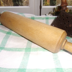 Teigroller Nudelholz Holz Küchendeko Holzdeko Nudelroller Küchengerät Cottage Landhaus