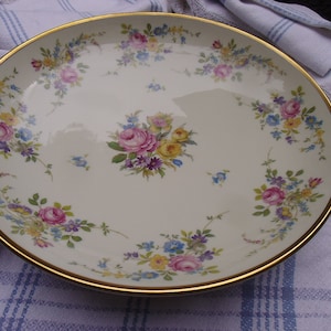 Fußschale Schale Gebäckschale Konfektschale Blumenmuster Brocante Porzellanschale Porzellan Thomas Ivory Bavaria Germany Tafelaufsatz