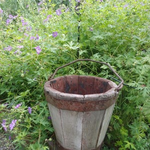 Antique bucket wooden bucket planter farmhouse brocante well bucket fountain water bucket garden decoration country house cottage garden flowerpot