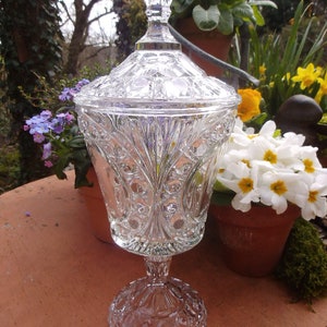 Bonboniere glass cup glass jar lidded jar amphora crystal glass brocante country house cottage