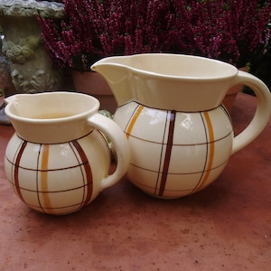 2 Krüge Bauhaus Art Deco Milchkrüge Wasserkrug Saftkrug Krug Brocante Landhaus Cottage