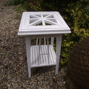 Blumenständer Pflanzenständer Beistelltisch Weiß Hocker Blumenhocker Shabby Holzhocker Landhaus Cottage