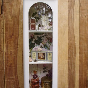 Antik Wandregal Wandschränkchen Vitrine Wandkästchen Kästchen Holzschränkchen Blumen Landhaus Hängekästchen Regal Badregal Hängeregal