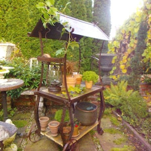 Vintage Barwagen Pflanzenständer Blumenständer Blumenwagen Schmiedeeisen Eisen Weihnachten Eisenwagen Wagen Eisenständer Landhaus Cottage