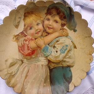Antiker Pappteller Teller Pappe Papierantiquität Kinder Mädchen Junge Weihnachten Brocante Nostalgie Puppen Cottage Romantik Landhaus