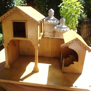 Vintage paardenstal, hooizolder, houten stal, paardentrailer, hooirack, houten boerderij, unieke boerderij uit de jaren 30, landhuis, cottage, boerderij