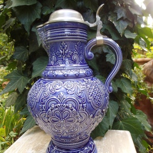 Westerwälder Feinsteinzeug Marzi & Remy Zinndeckel Weinkrug  Krug Wasserkrug Blau Zinndeckel Küchendeko Bauernhaus Cottage Landhaus Vase