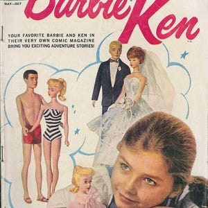 Puede incluir: Una portada de cómic vintage con Barbie y Ken. La portada es rosa y blanca con un fondo de nubes azules. El título "Barbie y Ken" está en letras rosas grandes. El cómic es de mayo a julio de 1962.