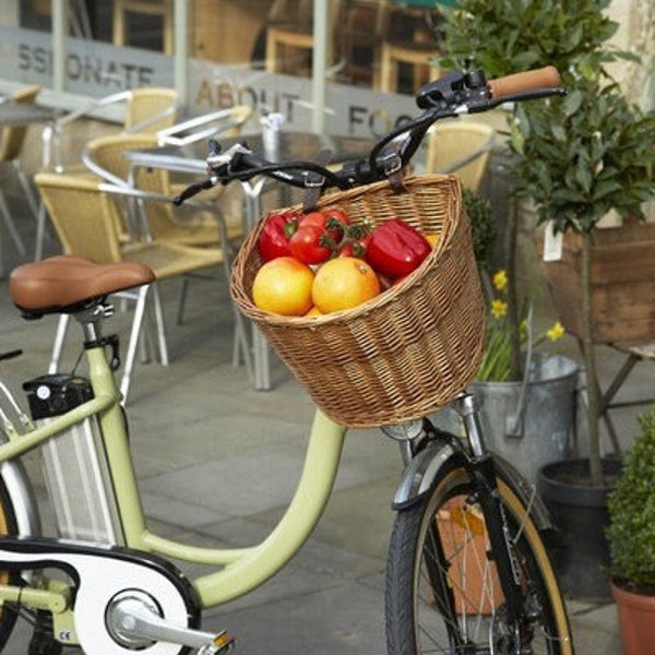 Stylish Bike Basket Wicker Sustainable and Handcrafted with Dark Brown Leather Straps