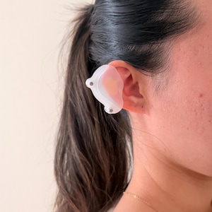Pendiente de compresión para queloides: tratamiento postoperatorio del lóbulo de la oreja con clip de sujeción fuerte para bultos grandes. Clear