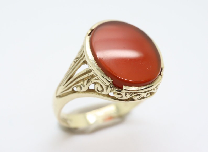 Vintage Carved 9Ct Gold Carnelian Signet Ring, Size EU 20.5 image 2